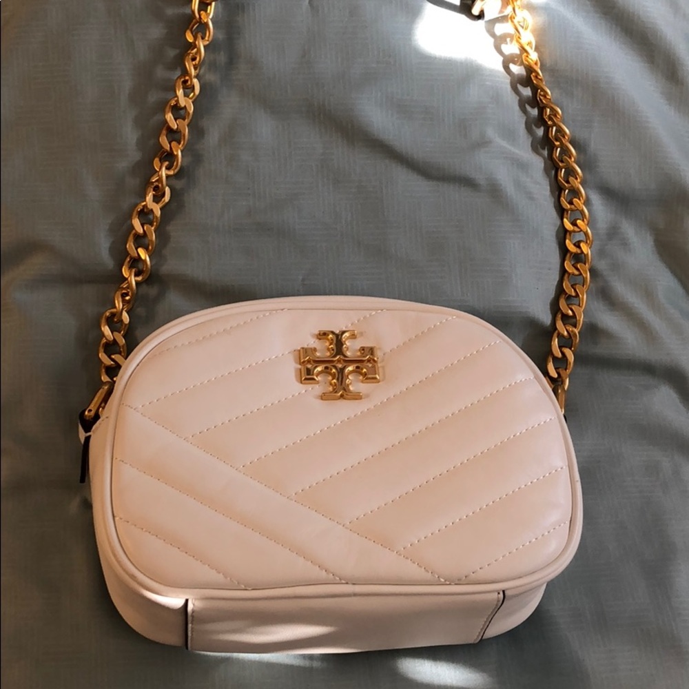 Tory burch KIRA CHEVRON SMALL CAMERA BAG